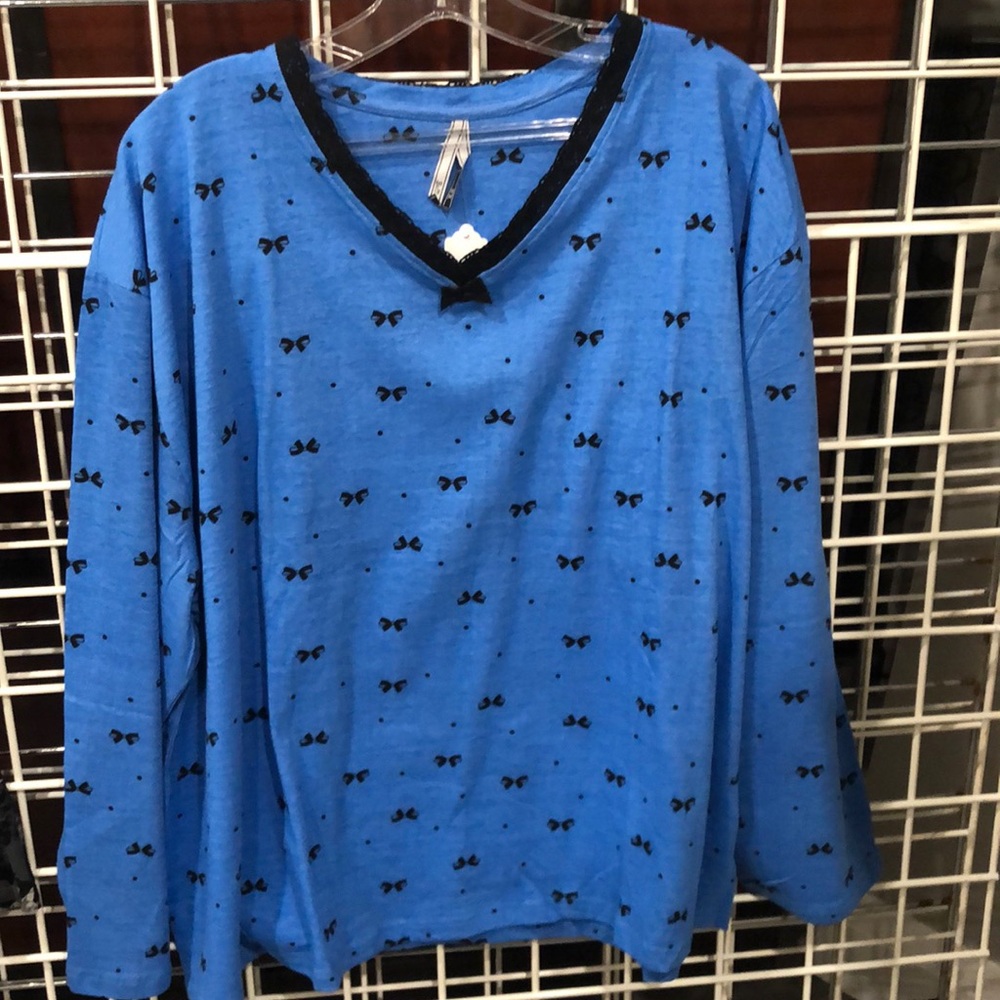 Women’s Long sleeve Two Piece Set(Missing pants )